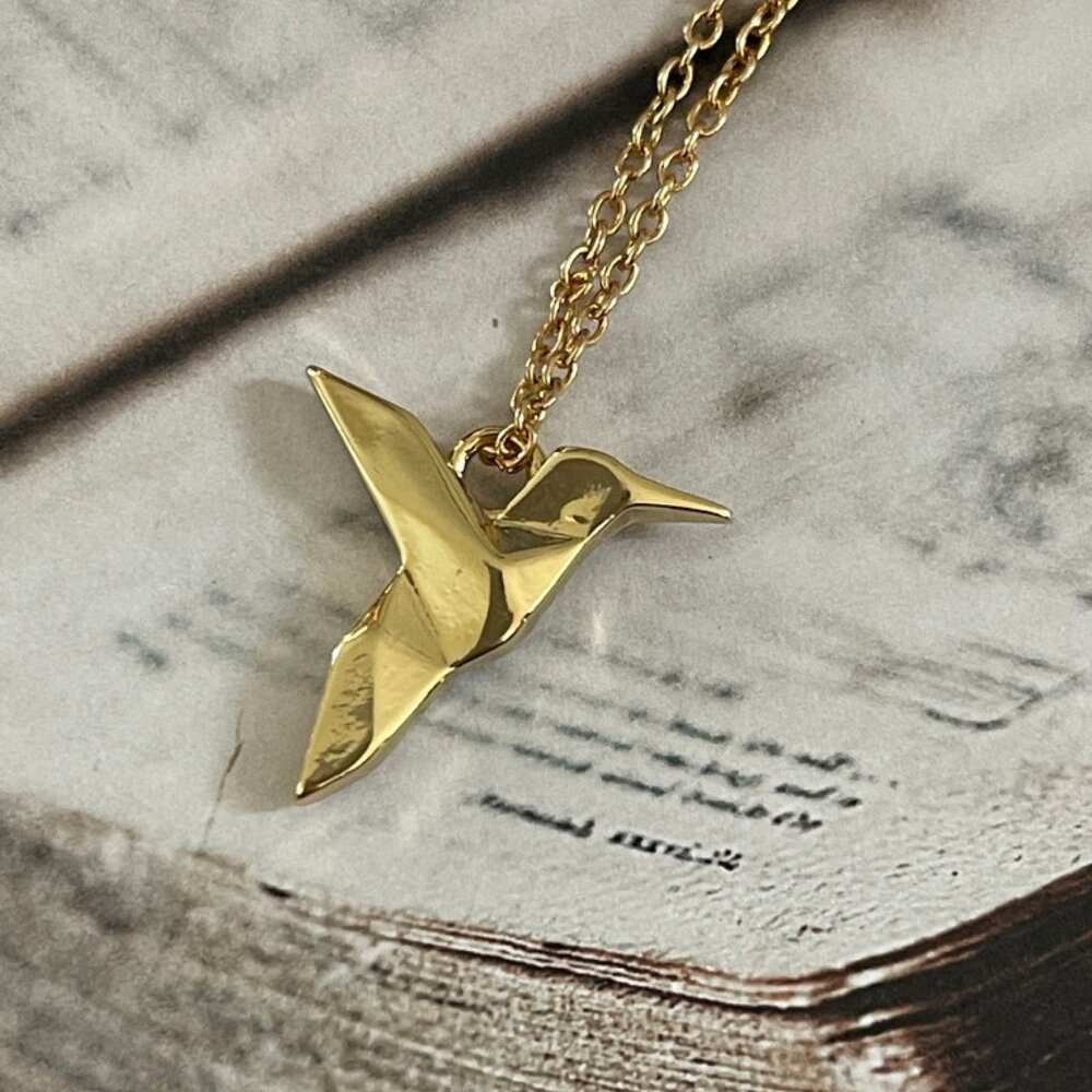 ARTISAN "Flight of the Hummingbird" Necklace with Gold Hummingbird: NWOT!!